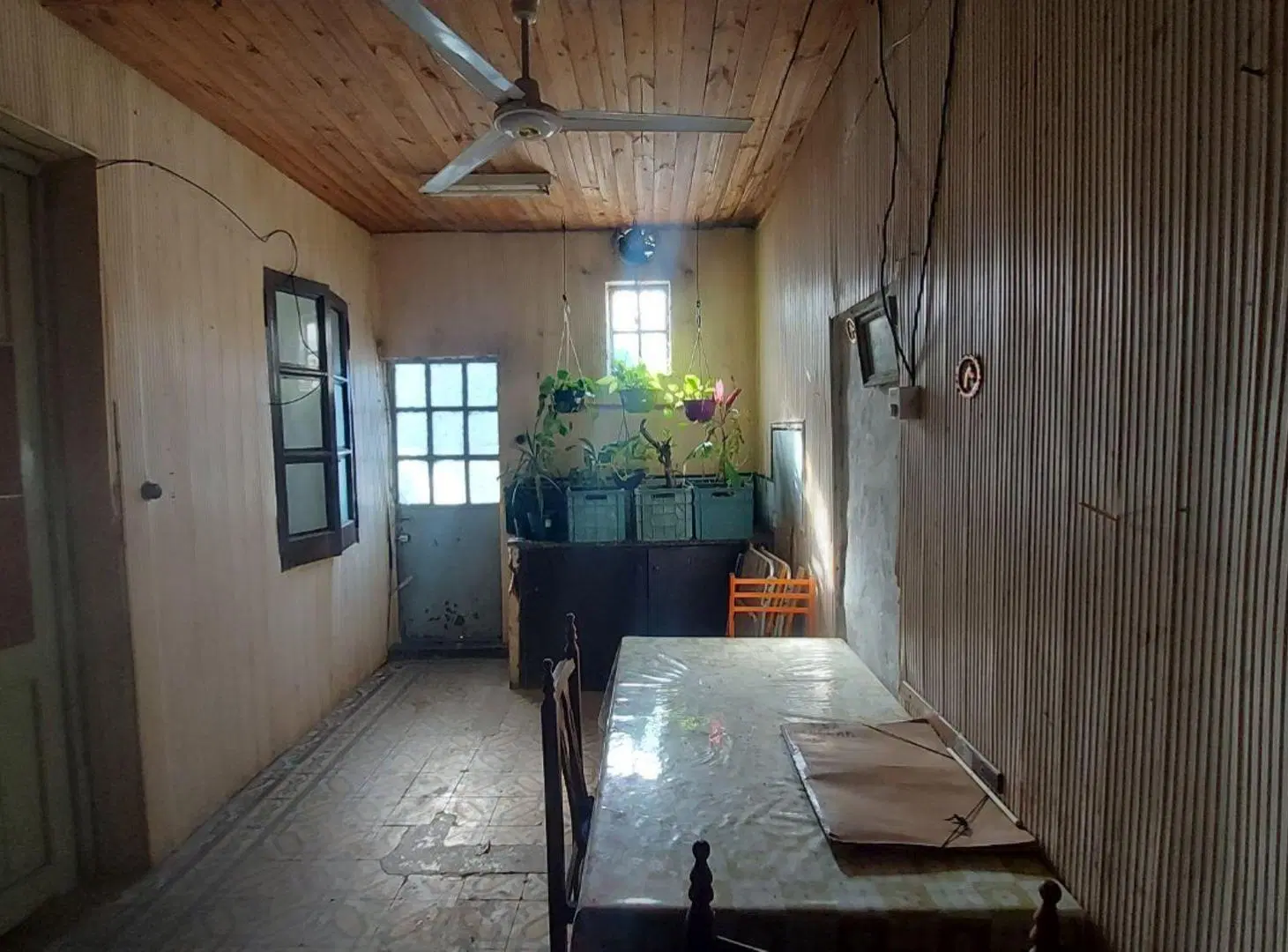 CASA EN VENTA EN SALTO CON LOCAL 8