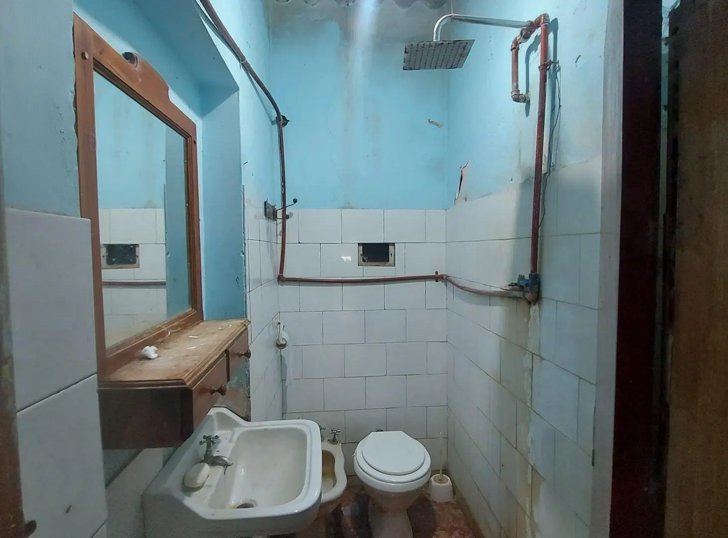 CASA EN VENTA EN SALTO CON LOCAL 5