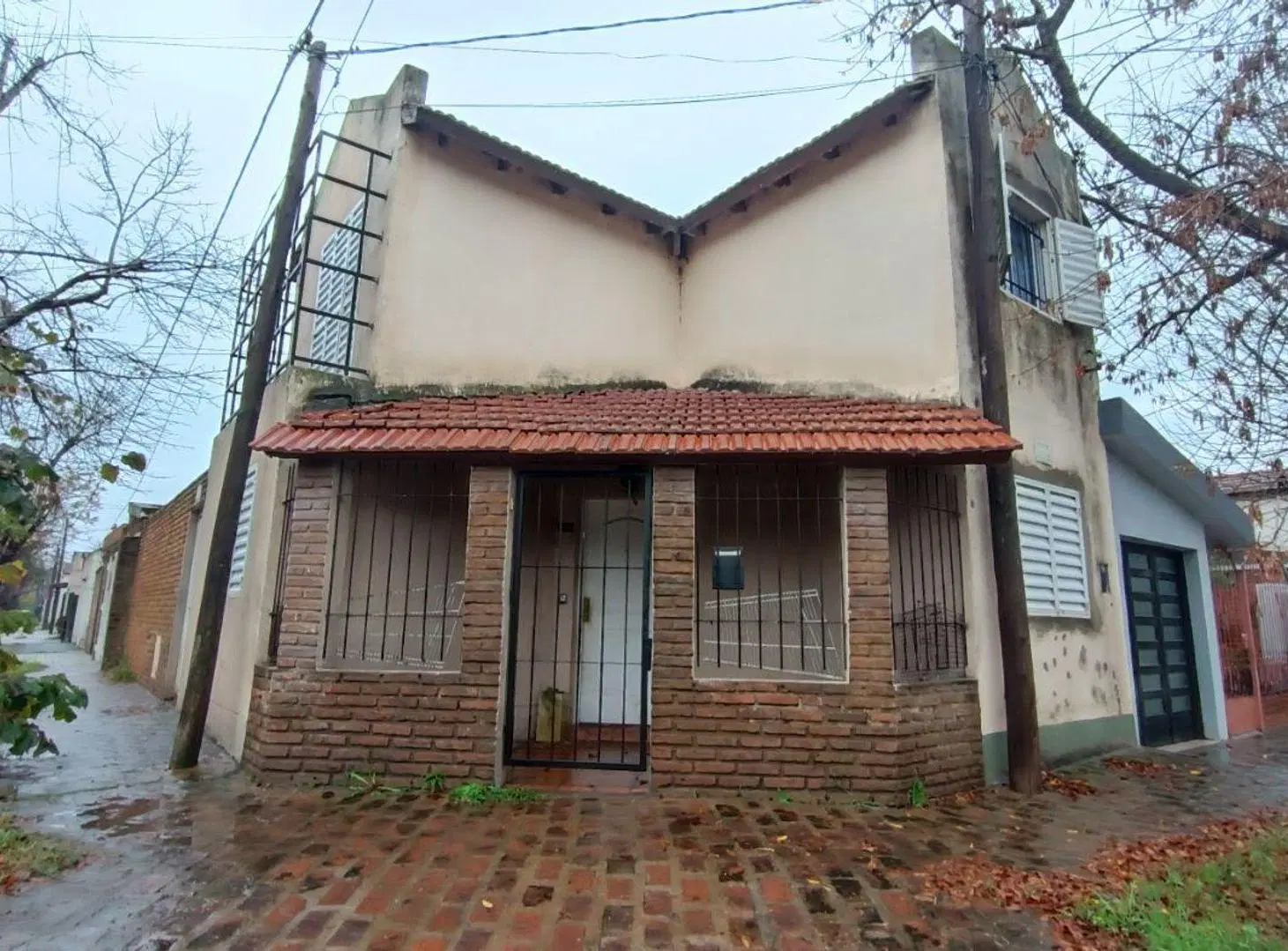 CASA DUPLEX EN VENTA PERGAMINO CON GARAGE Y PATIO 2