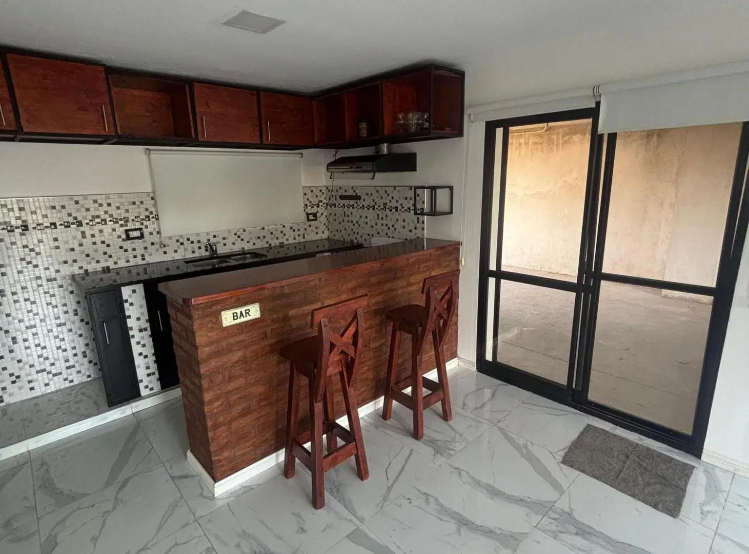 CASA EN VENTA EN URQUIZA CON PATIO 3