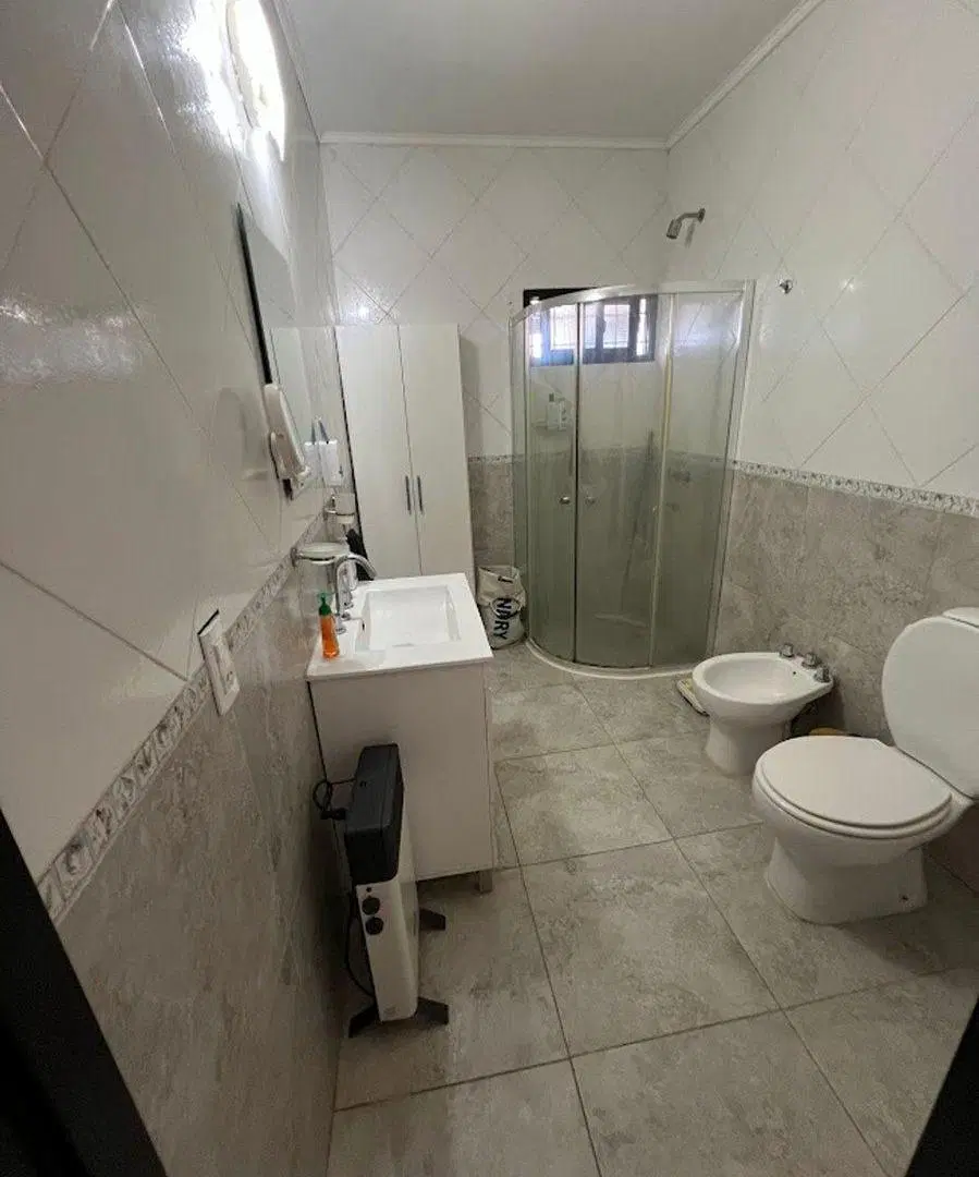 CASA EN VEN EN PERGAMINO CON PILETA. 2