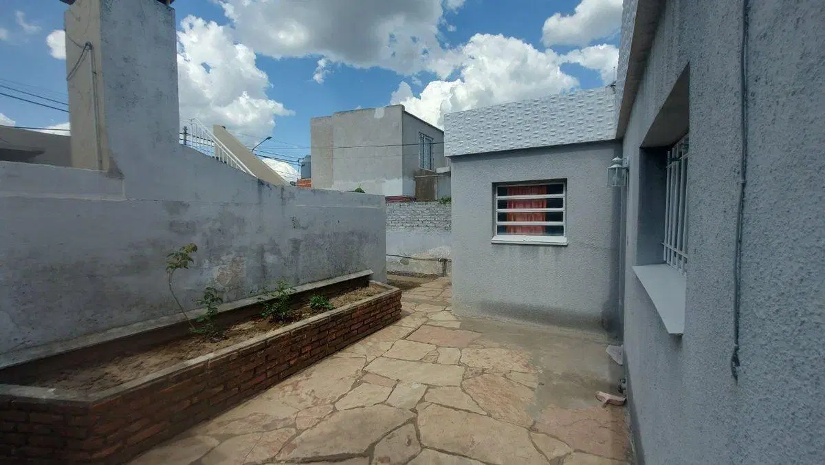 CASA EN VENTA EN PERGAMINO 4