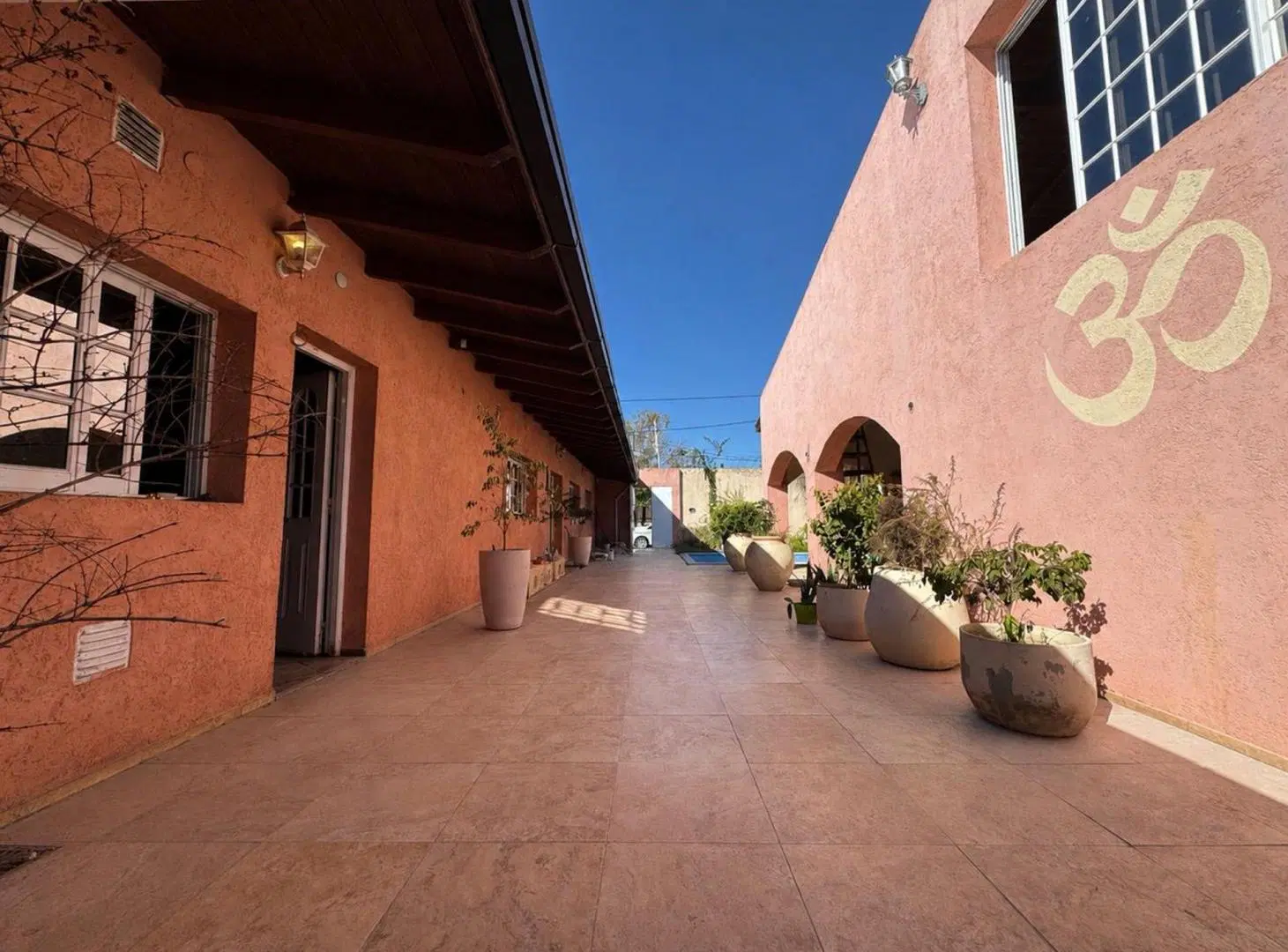 CASA EN VENTA EN PERGAMINO CON PILETA 3