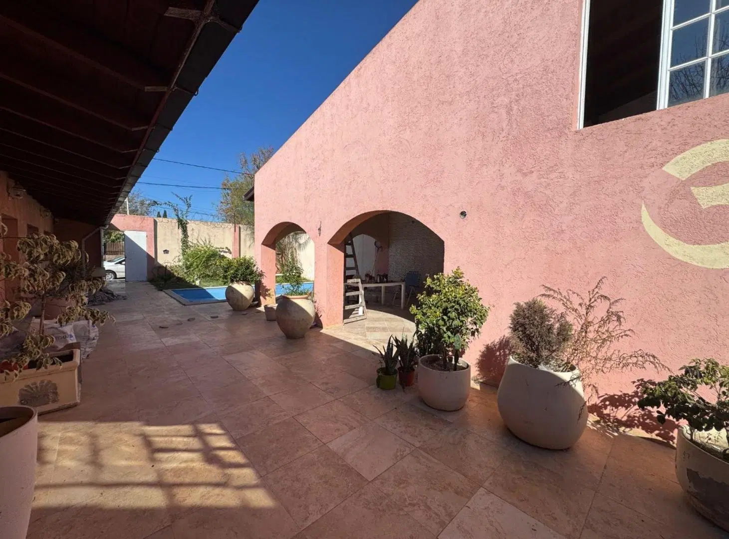 CASA EN VENTA EN PERGAMINO CON PILETA 5