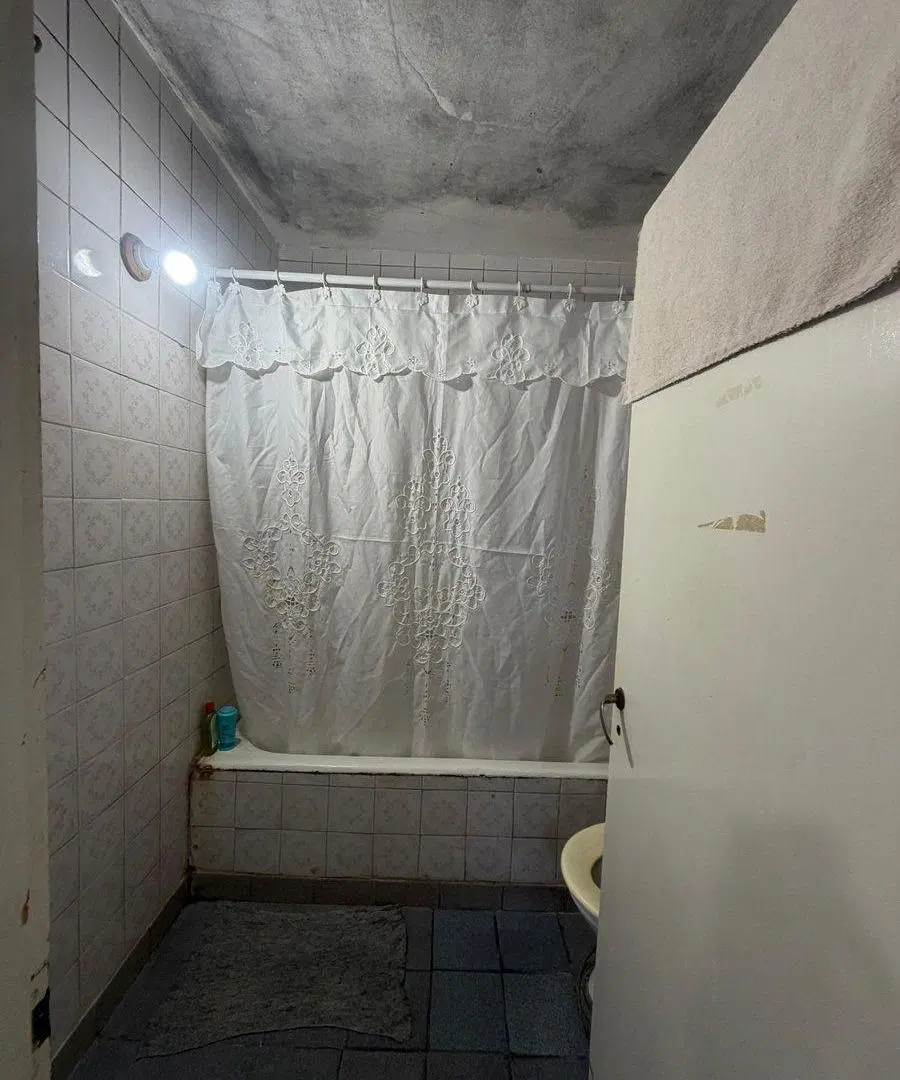 CASA EN VENTA EN TRENQUE LAUQUEN CON LOCAL 5