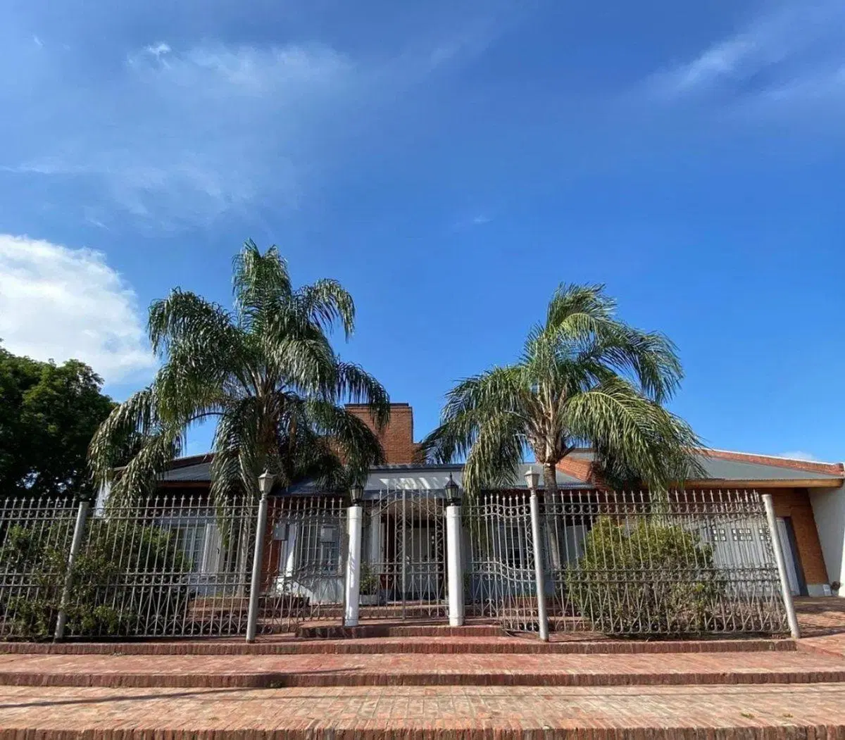 CASA EN VENTA Y ALQUILER EN PERGAMINO 2