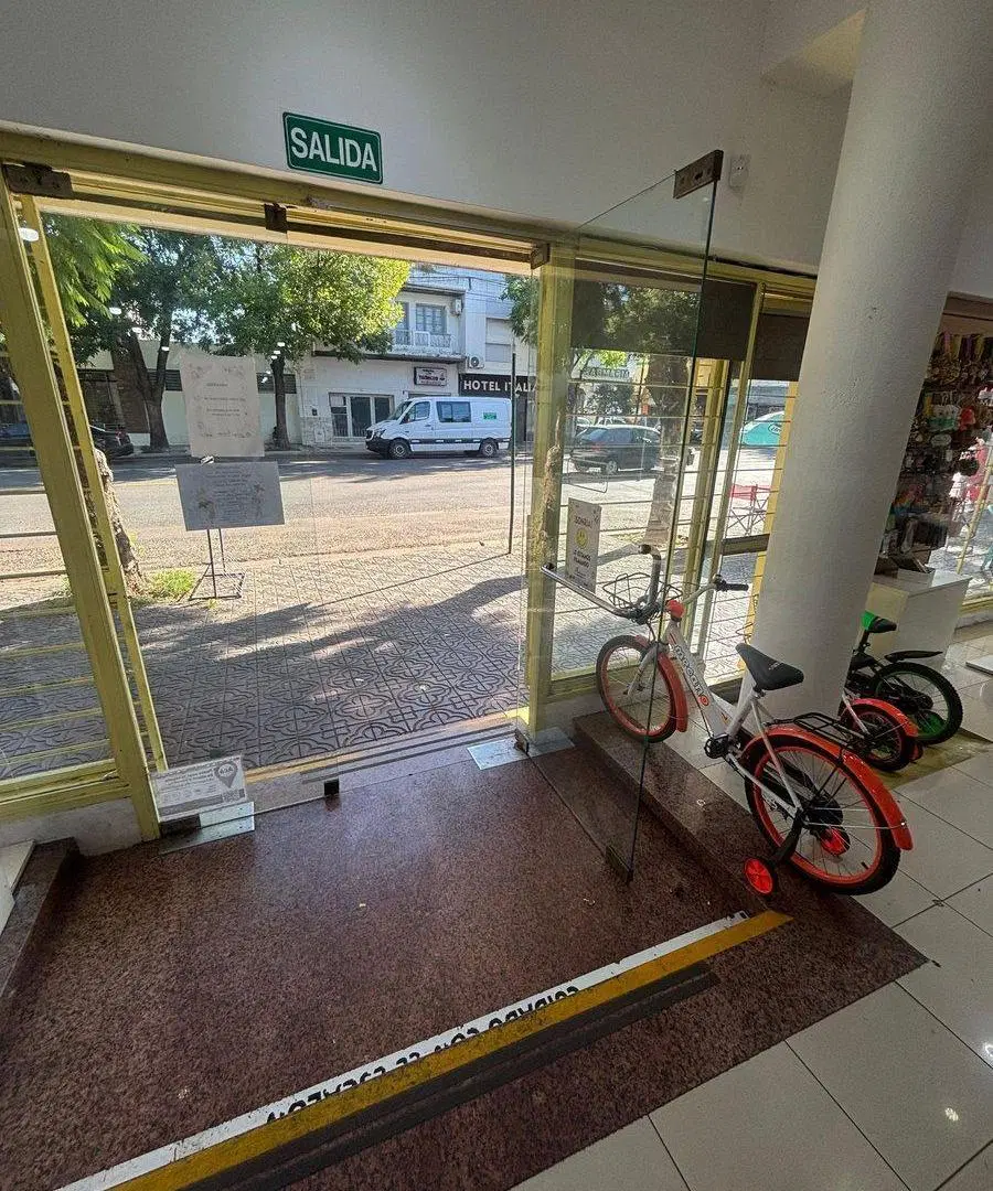 LOCAL EN VENTA EN PERGAMINO 3