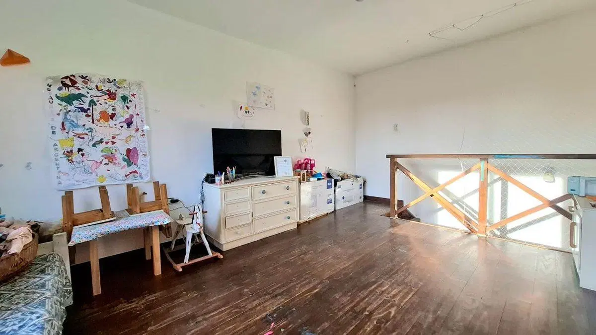CASA EN VENTA EN PEHUAJÓ CON PILETA 3
