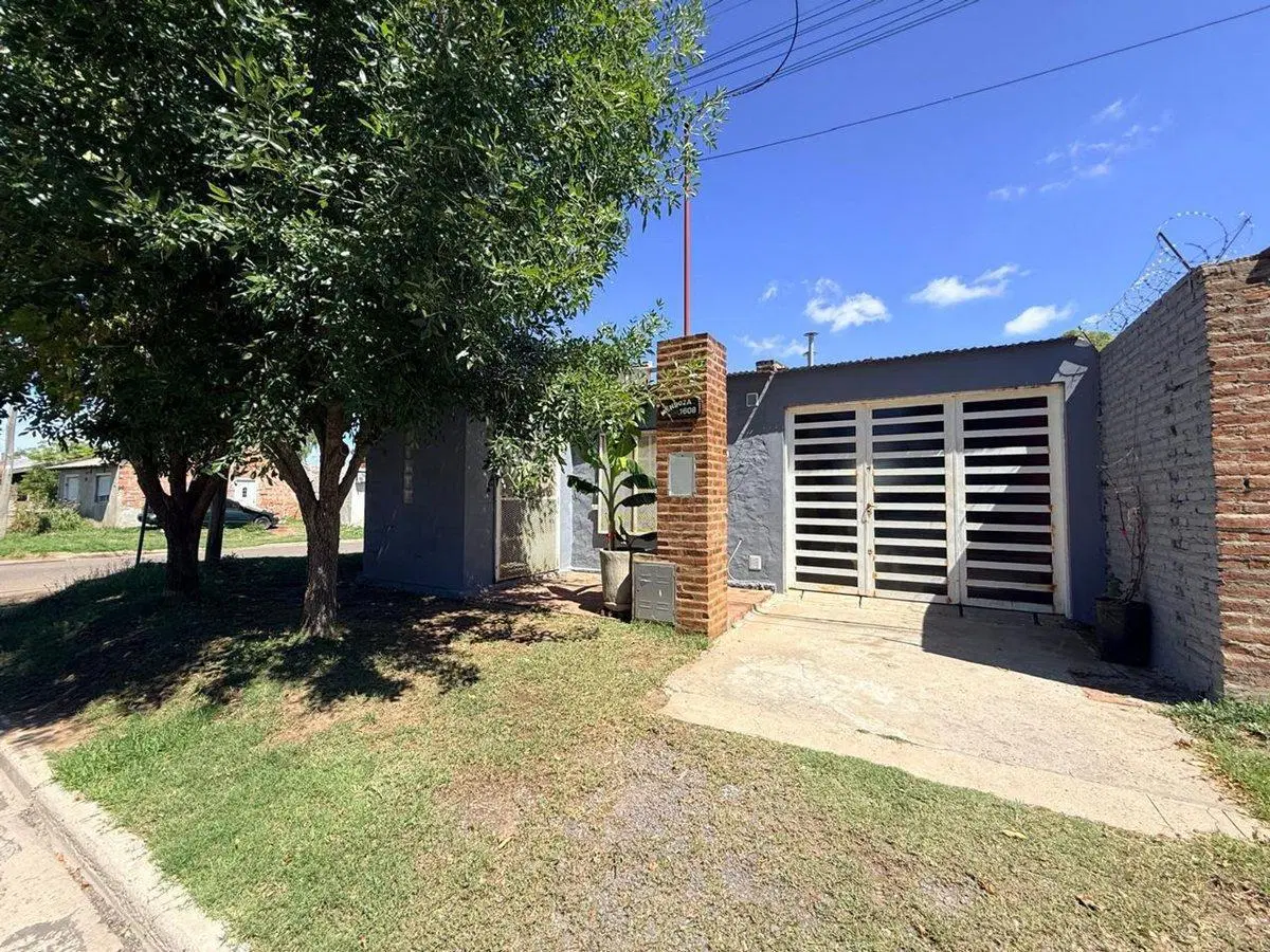 SE VENDE CASA EN PERGAMINO 5