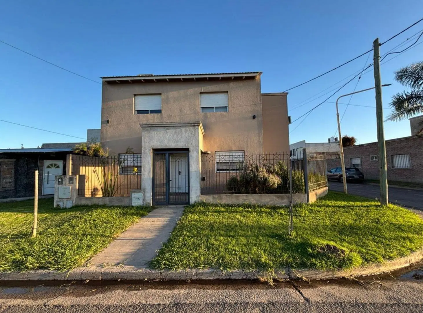 CASA EN VENTA EN PERGAMINO CON PATIO 5