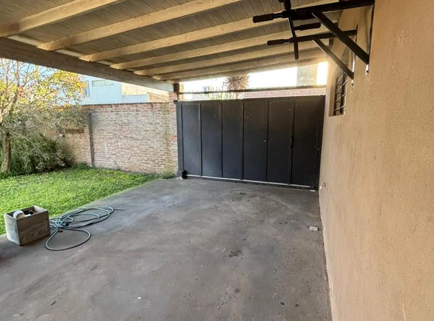 CASA EN VENTA EN PERGAMINO CON PATIO 4