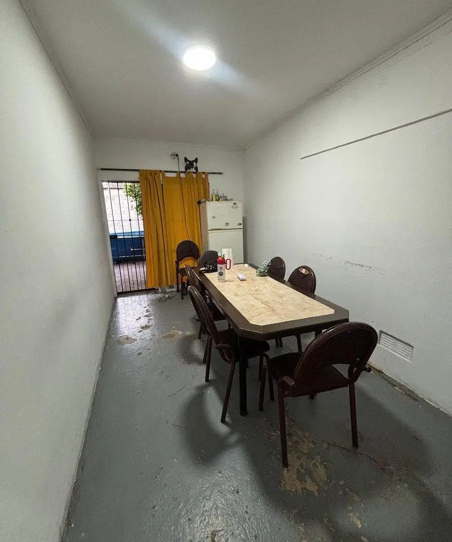 CASAS EN VENTA EN PERGAMINO CON PATIO Y COCHERA 4