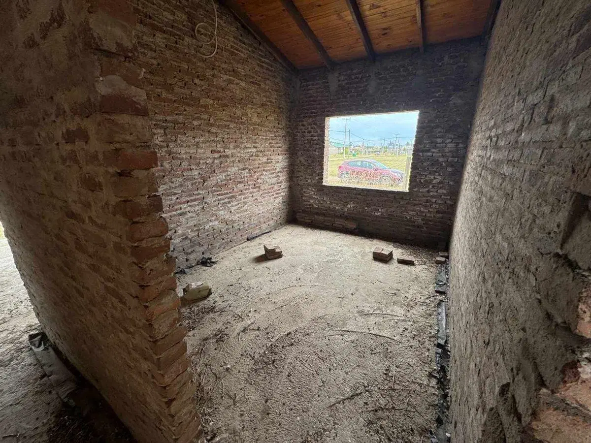 TERRENO EN VENTA EN PERGAMINO CON CONSTRUCCIÓN 4