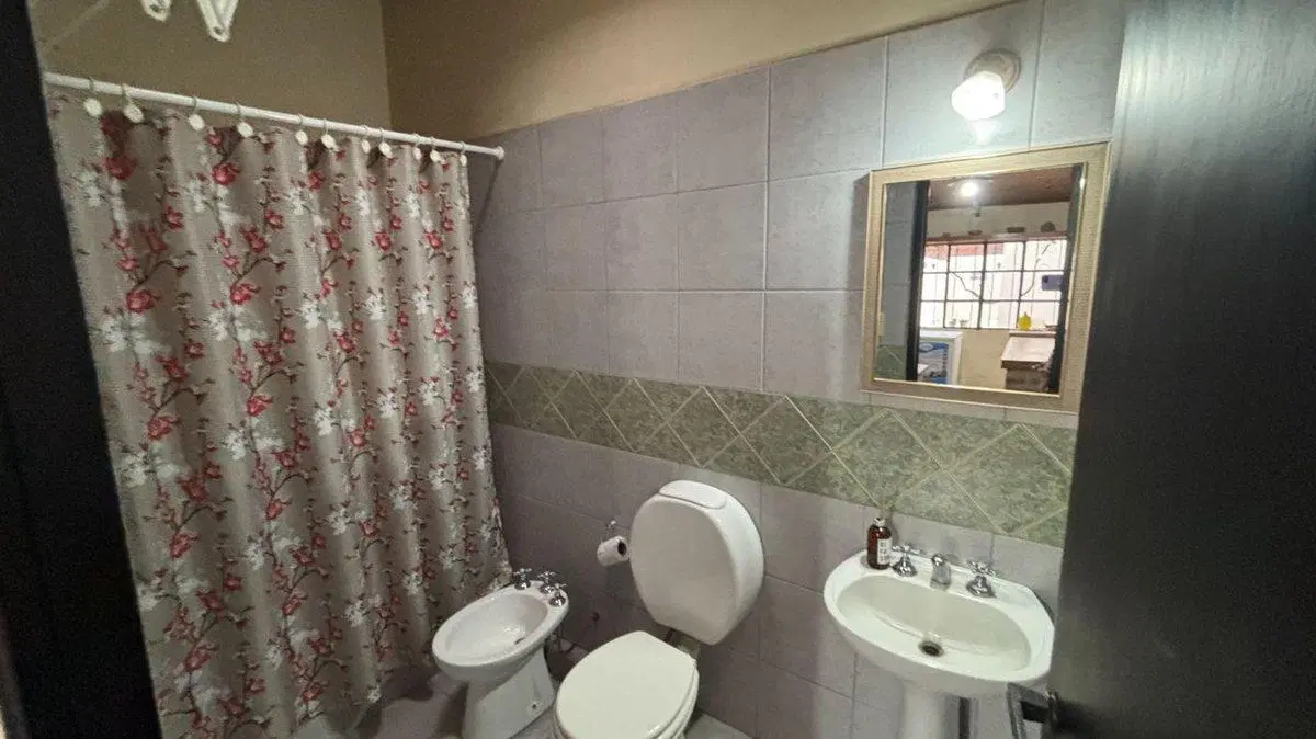 DEPARTAMENTO EN VENTA EN BRAGADO CON PILETA 4