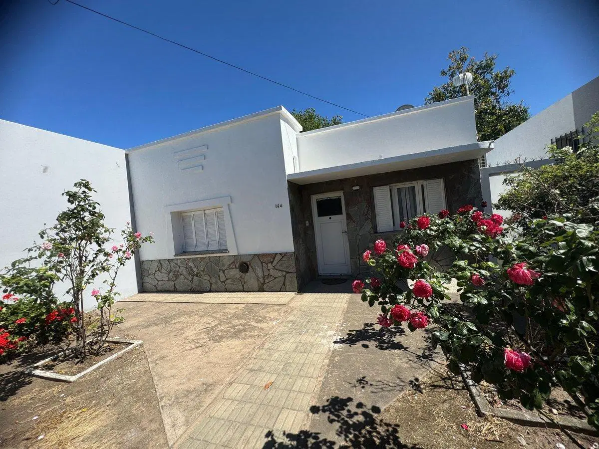CASA EN VENTA EN PEHUAJO 5