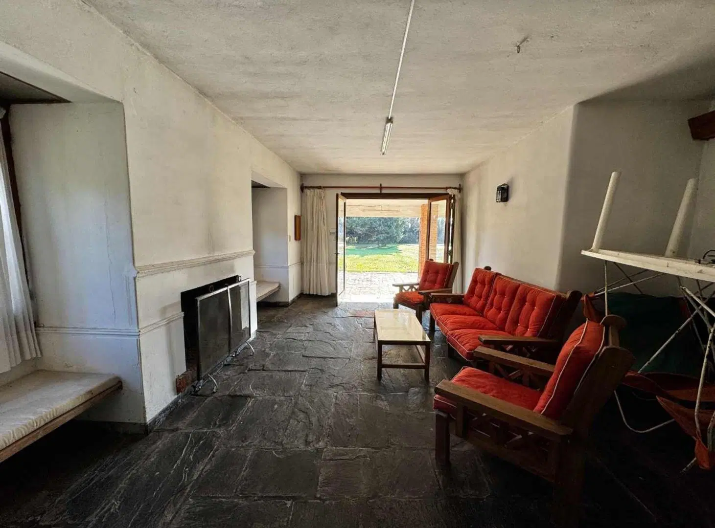 CASA EN VENTA EN PERGAMINO CON PILETA 2