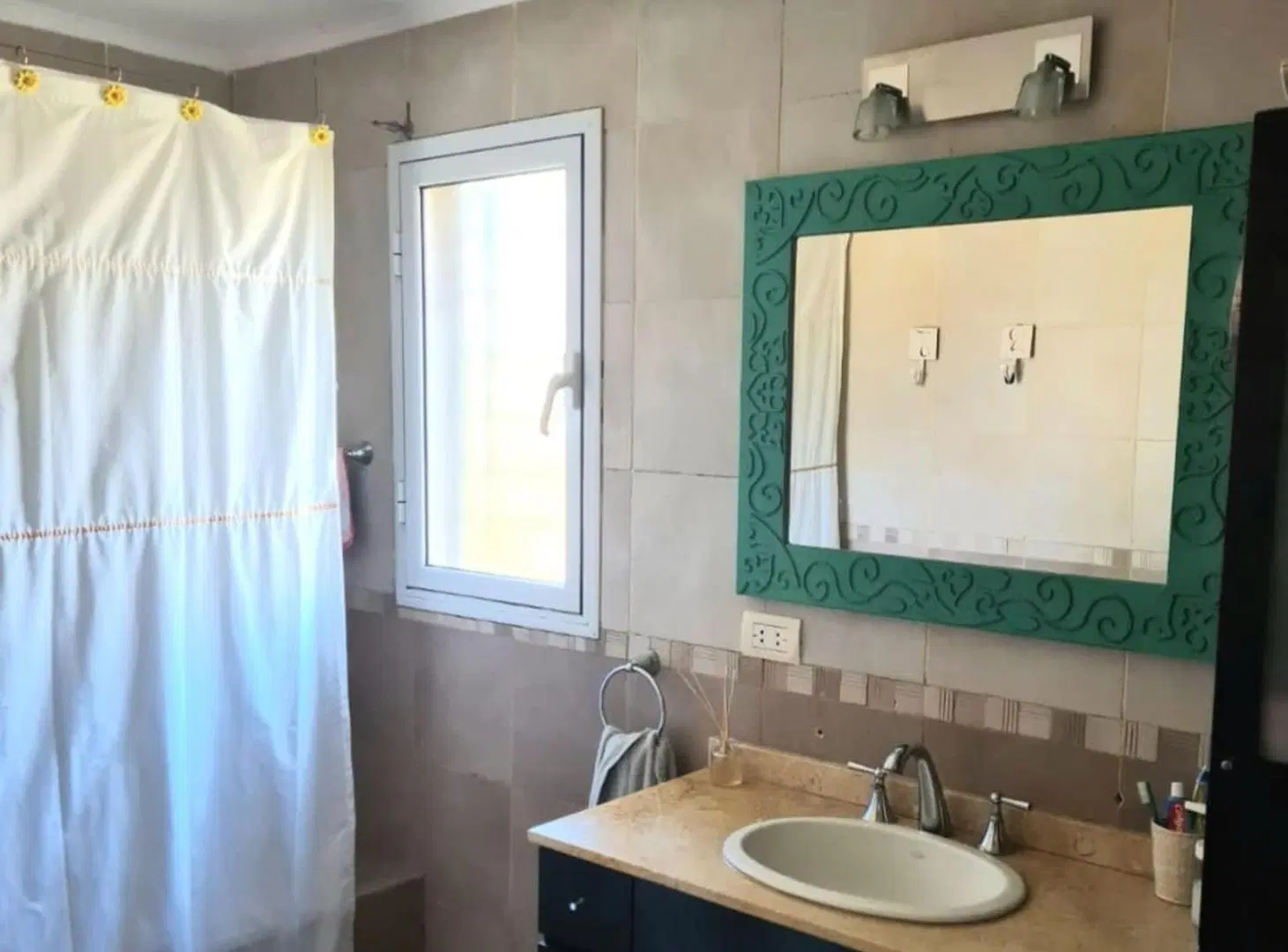 CASA EN VENTA EN PEHUAJO CON PATIO 8