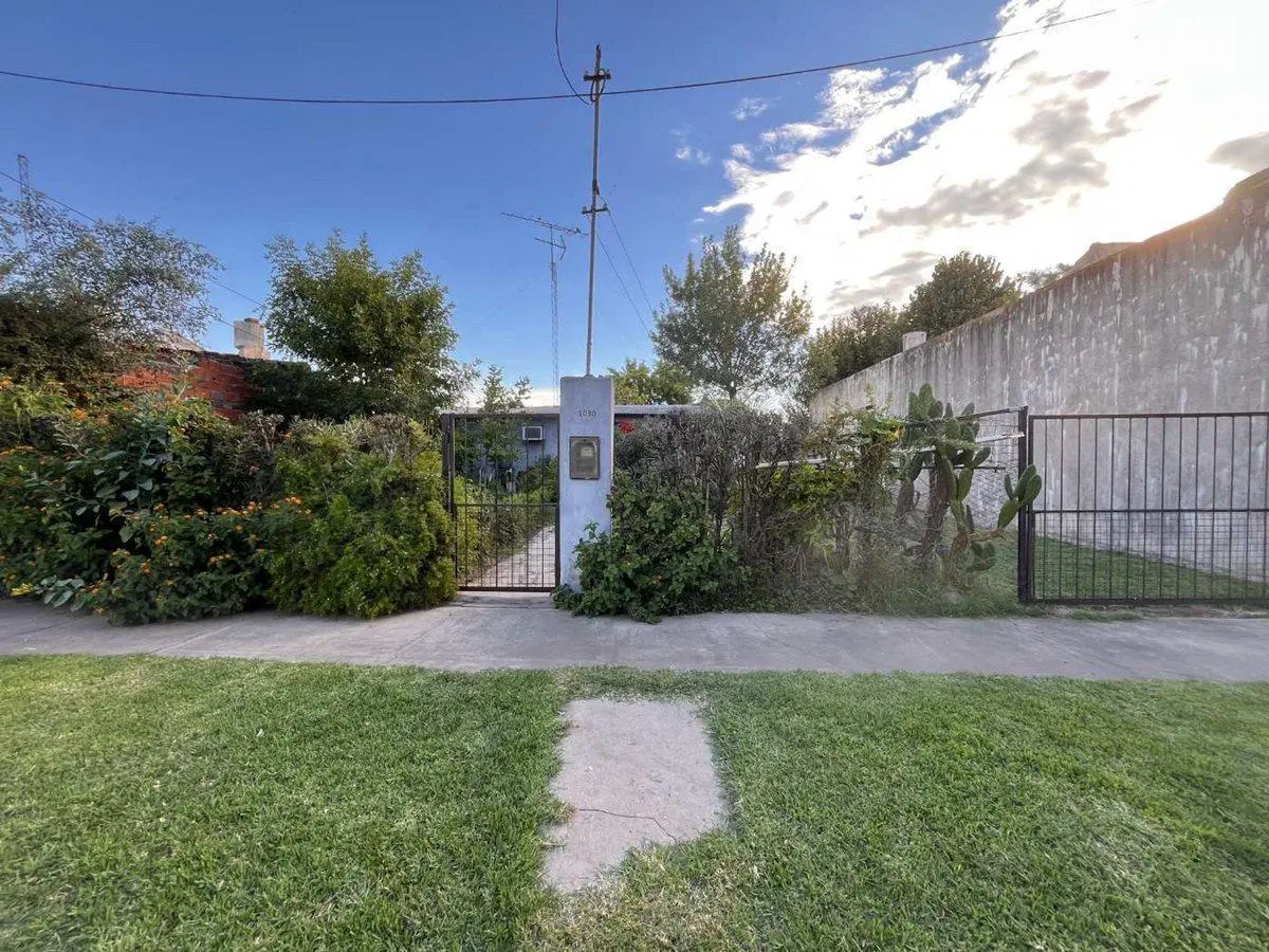 CASA EN VENTA EN COLON BUENOS AIRES 2
