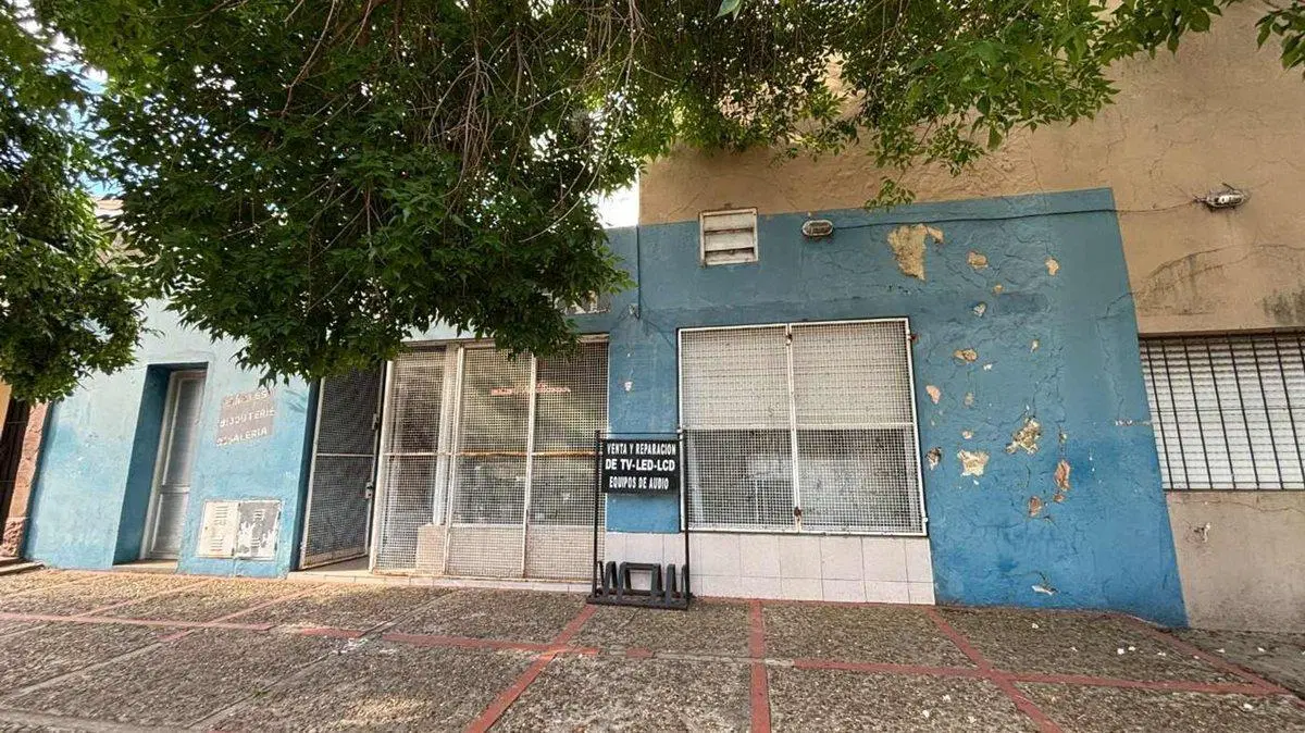 LOCAL EN VENTA EN BRAGADO 6