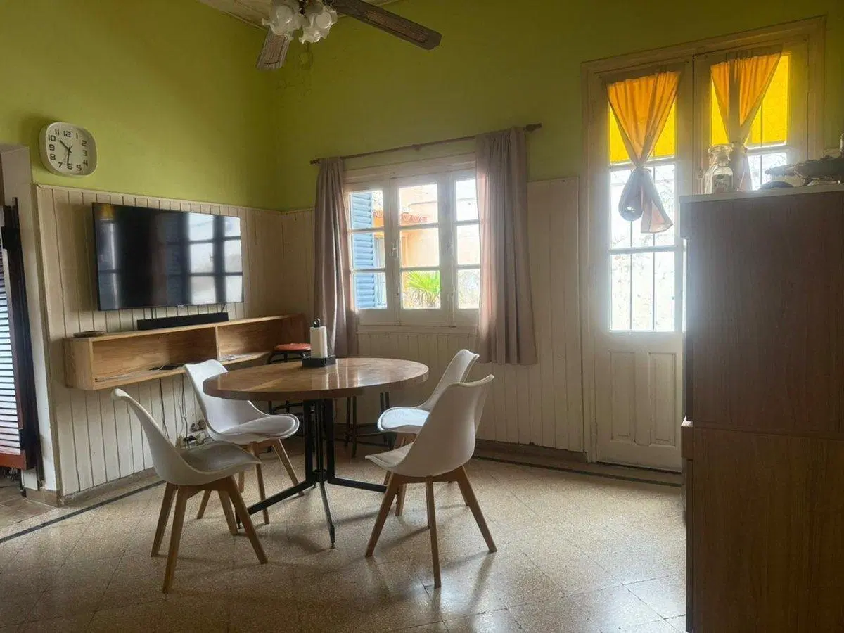 CASA EN VENTA EN 9 DE JULIO CON PILETA 3