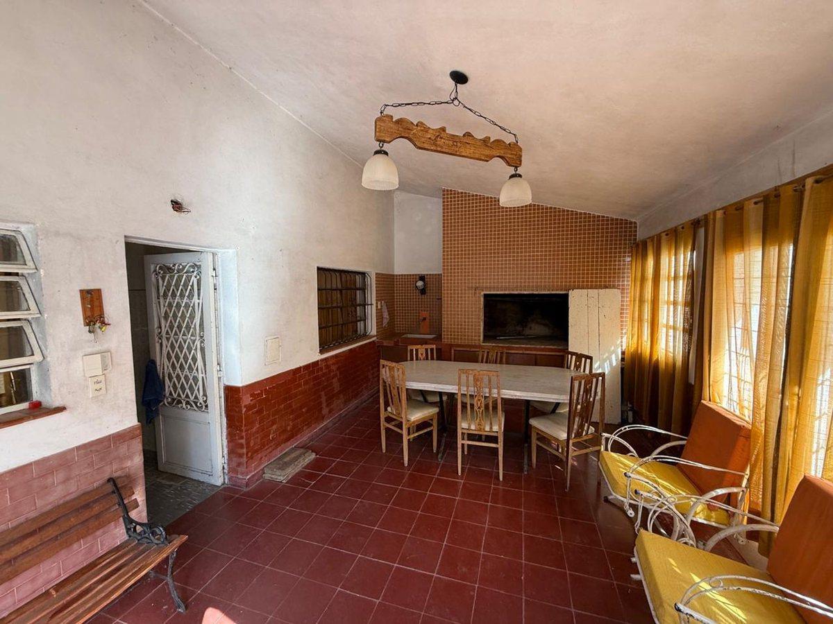 Foto de CASA QUINTA EN VENTA EN PERGAMINO CON PILETA, imagen 4