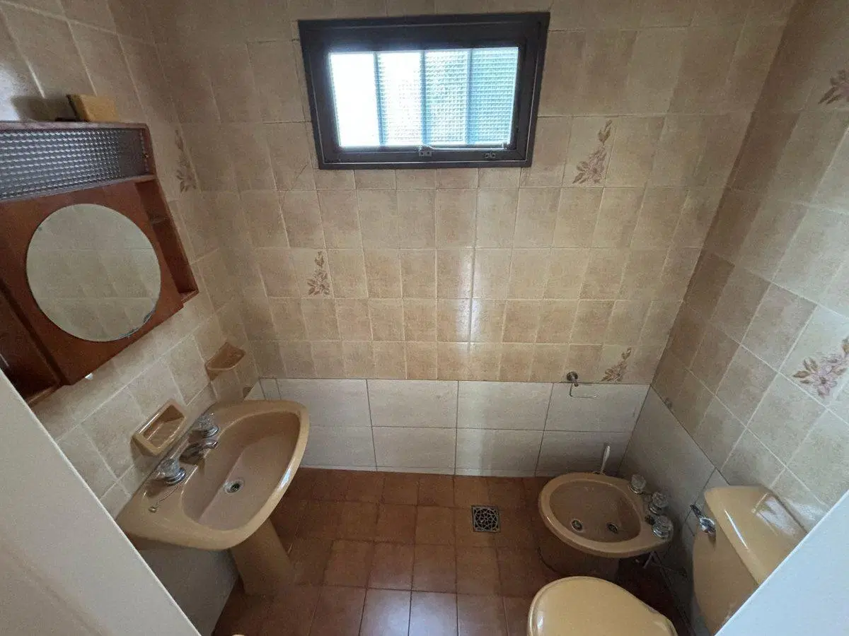 CASA EN VENTA EN PERGAMINO EN ZONA CENTRICA 5