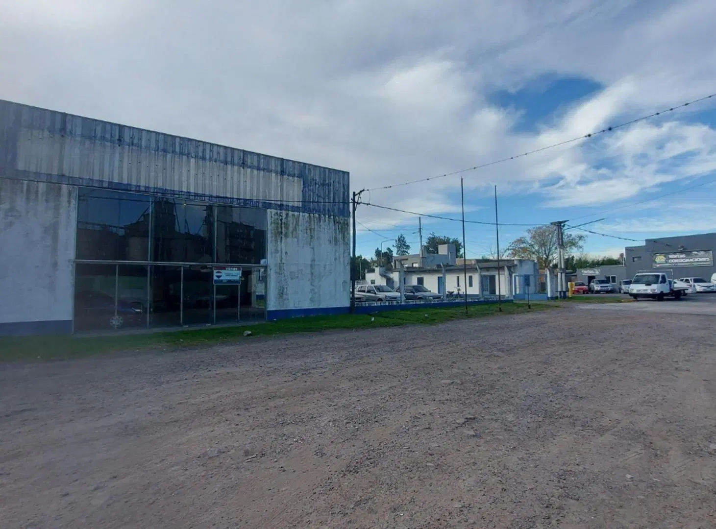 GALPÓN COMERCIAL EN VENTA EN ARRECIFES 1