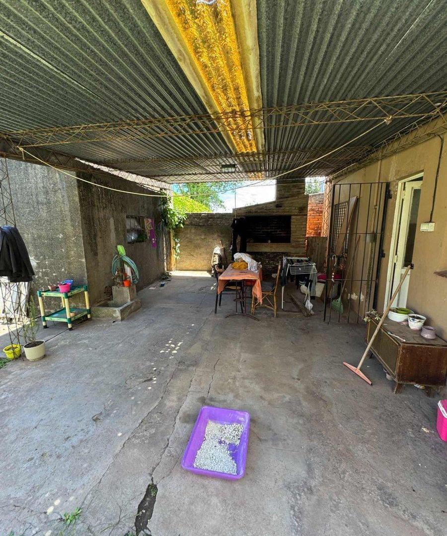 Foto de CASA EN VENTA EN CHACABUCO CON PATIO, imagen 3