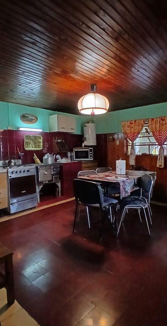 Foto de CASA QUINTA EN VENTA EN ROJAS CON PILETA, imagen 2