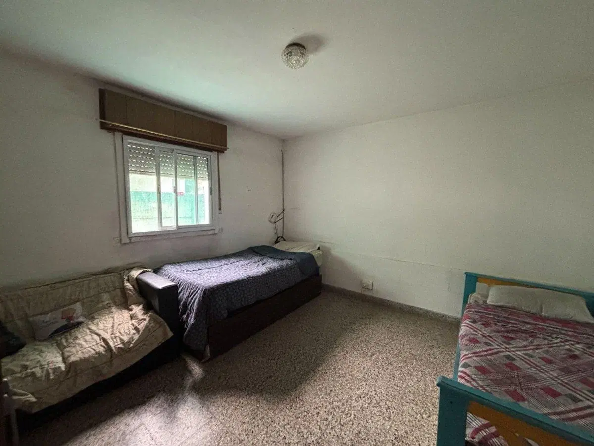 CASA EN VENTA EN JUNIN CON PATIO Y PILETA 5