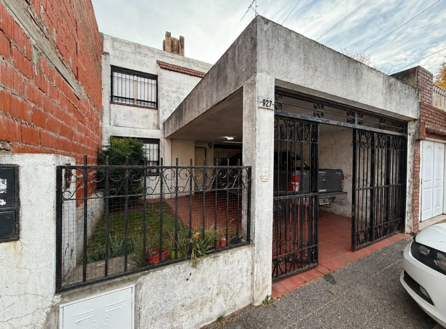 CASA EN VENTA EN PERGAMINO CON PATIO 2