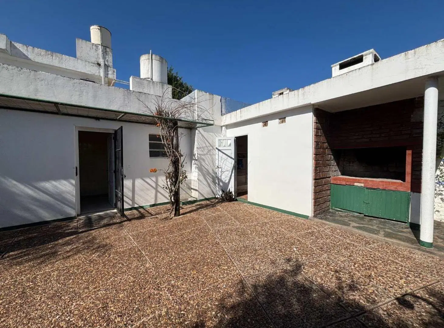 CASA EN VENTA EN BRAGADO ZONA CENTRICA 5