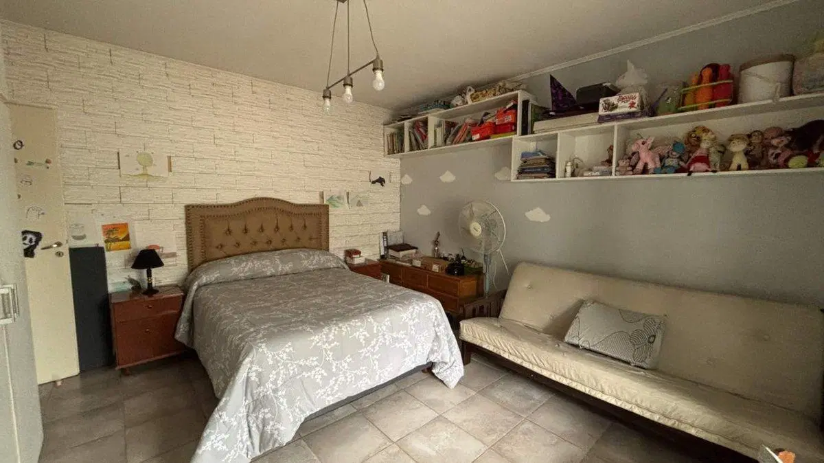 CASA EN VENTA EN BRAGADO CON PILETA 8