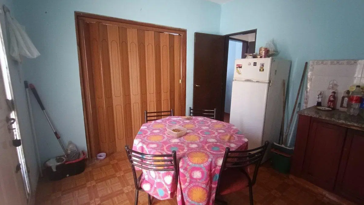 CASA EN VENTA EN PERGAMINO CON PATIO 2