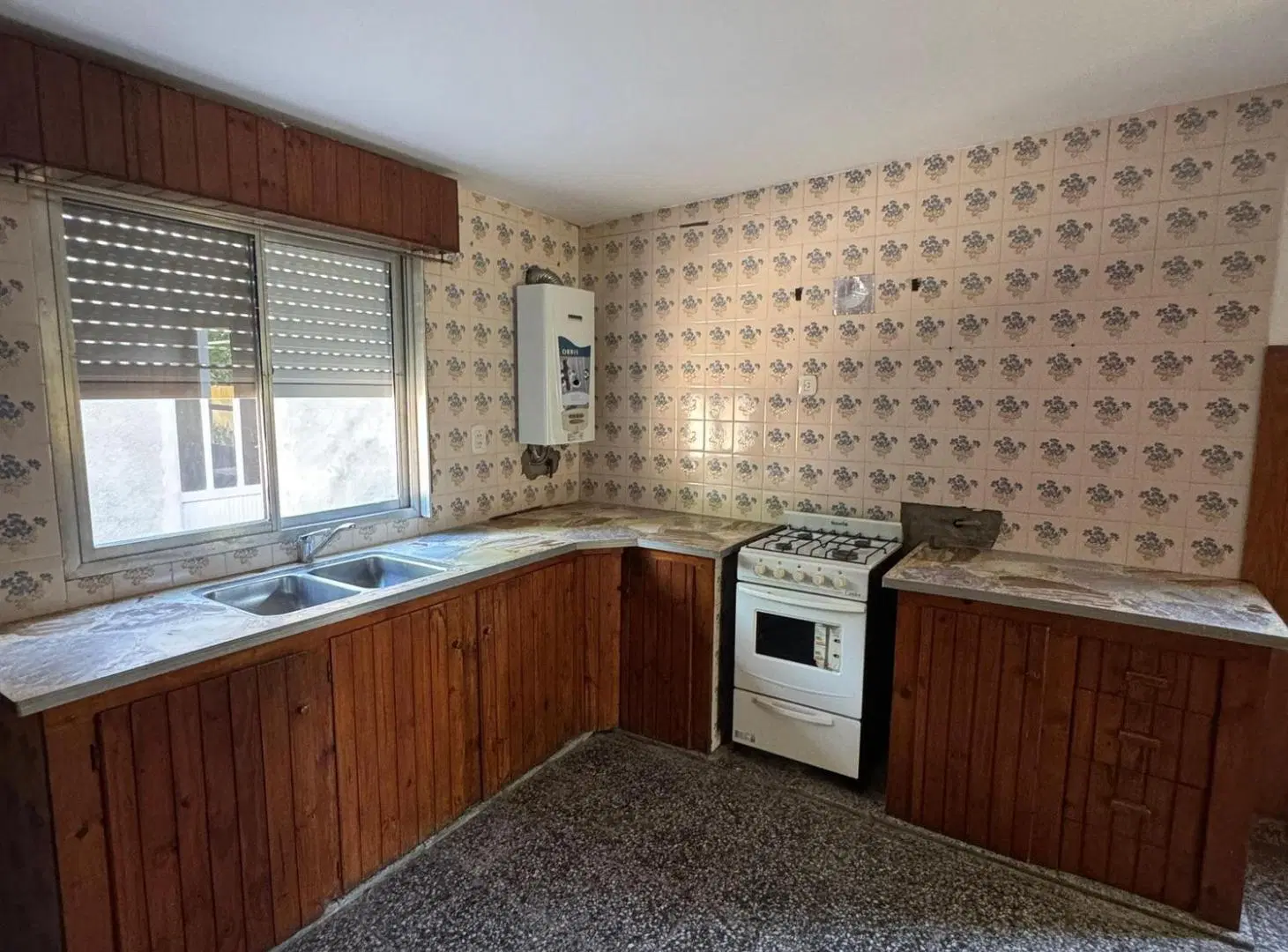 CASA EN VENTA EN FRANCISCO MADERO, PEHUAJO 5