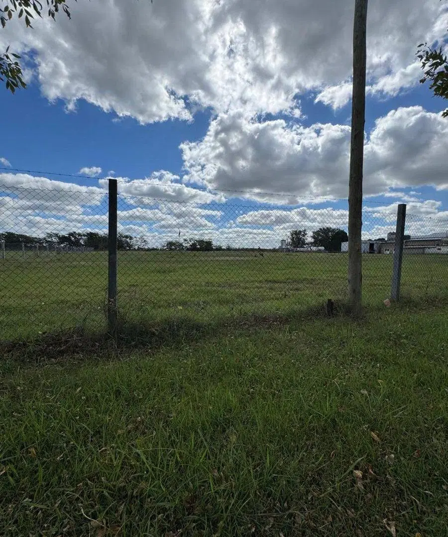 LOTE INDUSTRIAL EN VENTA EN LINCOLN 4