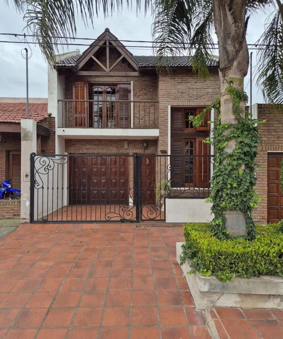CASA EN VENTA EN CHACABUCO 2