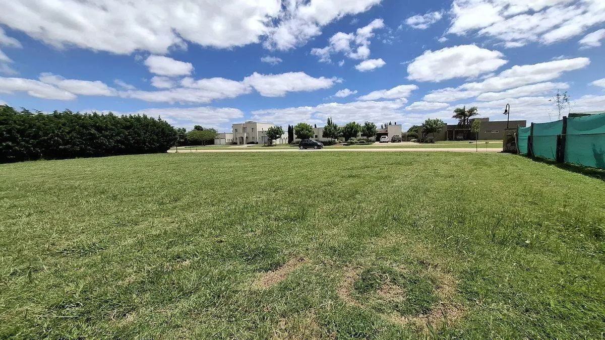 LOTE EN VENTA EN PEHUAJO 2