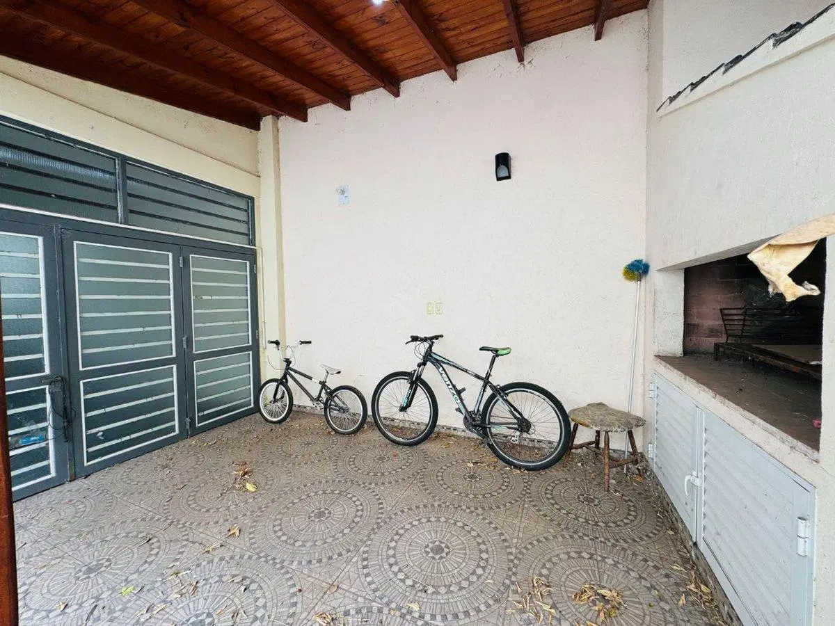 CASA EN VENTA EN PERGAMINO EN ZONA CENTRICA 5