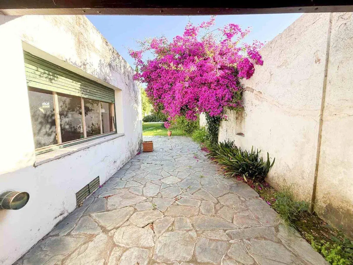 CASA EN VENTA EN EL CENTRO DE PERGAMINO CON PILETA 8