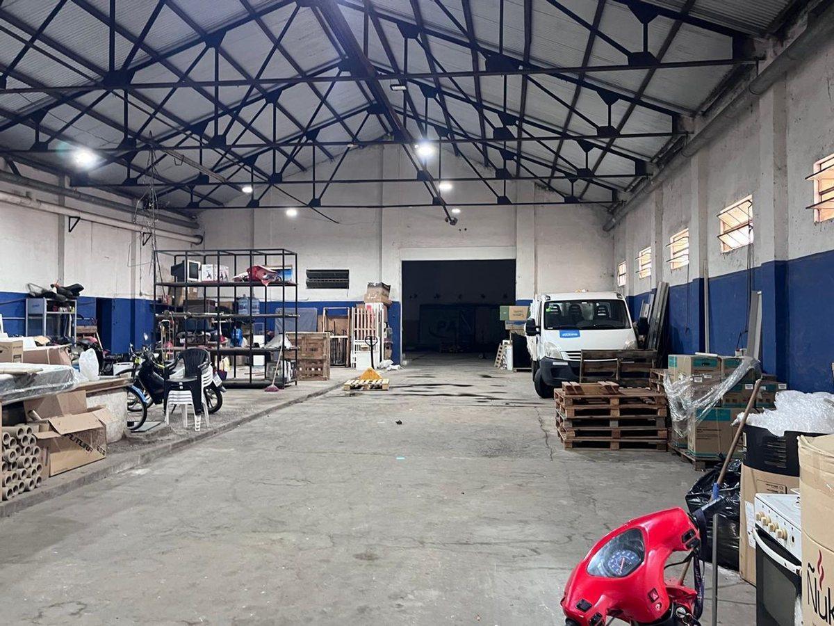 Foto de DEPOSITO EN VENTA EN PERGAMINO CON DEPARTAMENTO, imagen 1