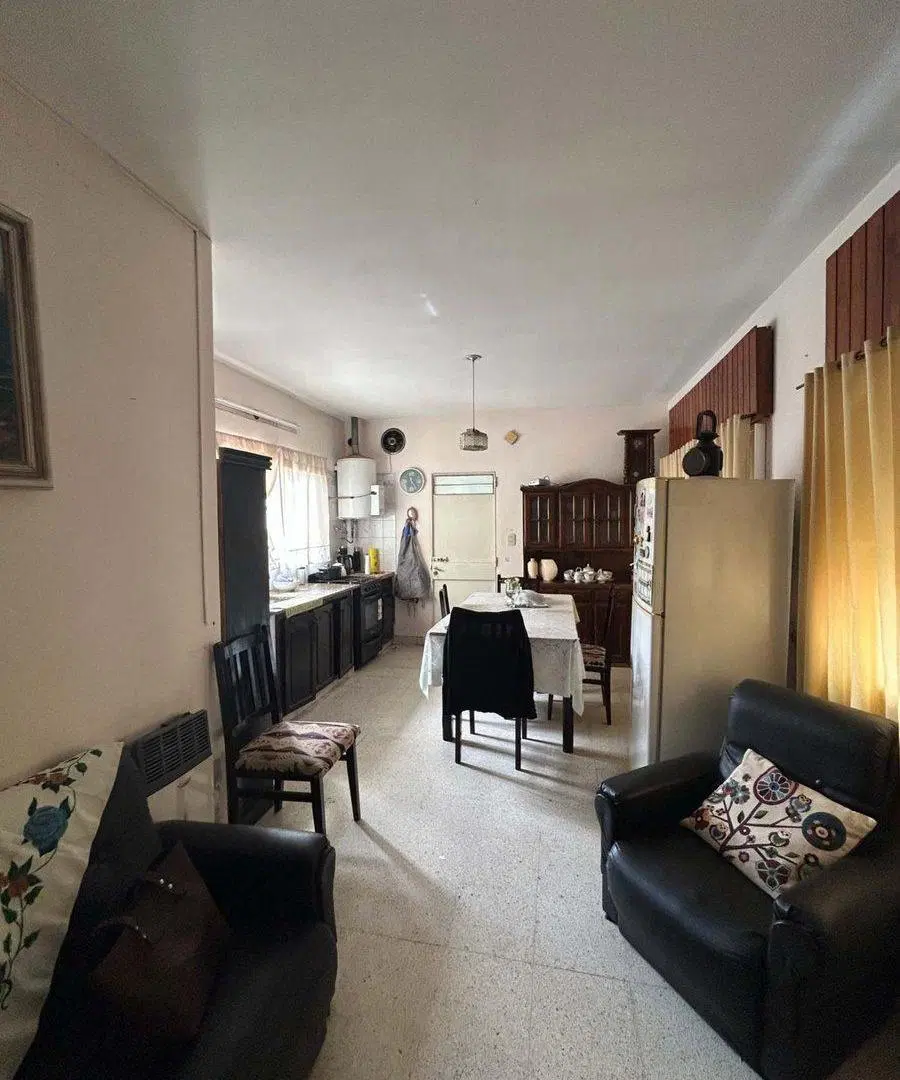 CASA EN VENTA EN PERGAMINO 4
