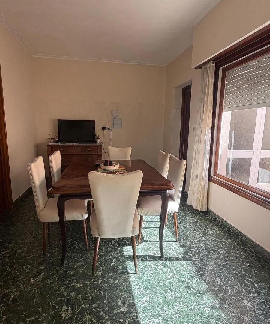 CASA EN VENTA EN PEHUAJO CON PILETA 4