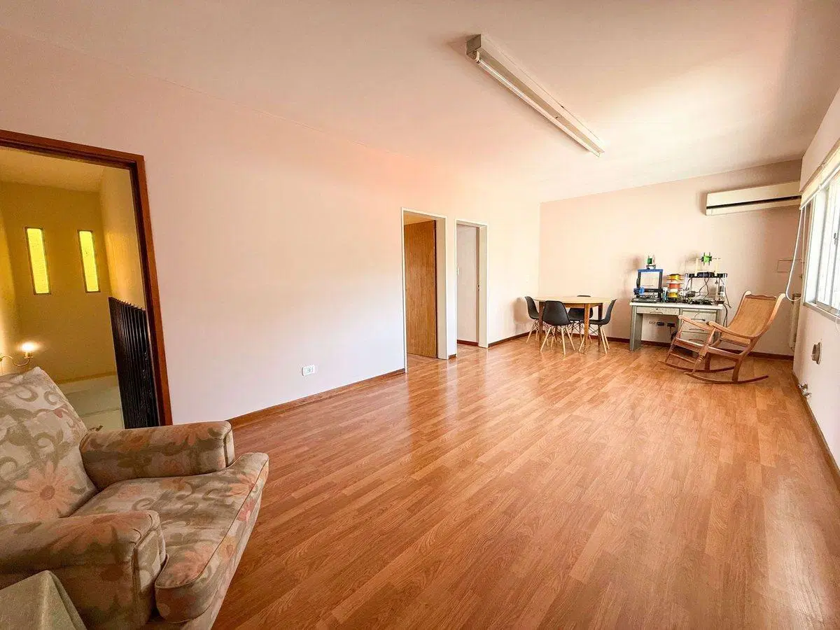 CASA EN VENTA EN PERGAMINO EN ZONA CENTRICA 5