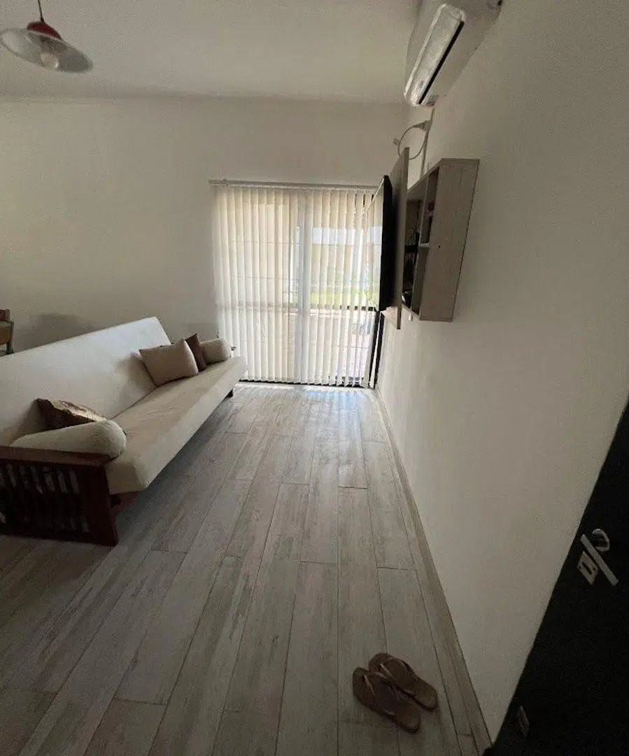 CASA EN VENTA EN PERGAMINO CON PILETA. 2