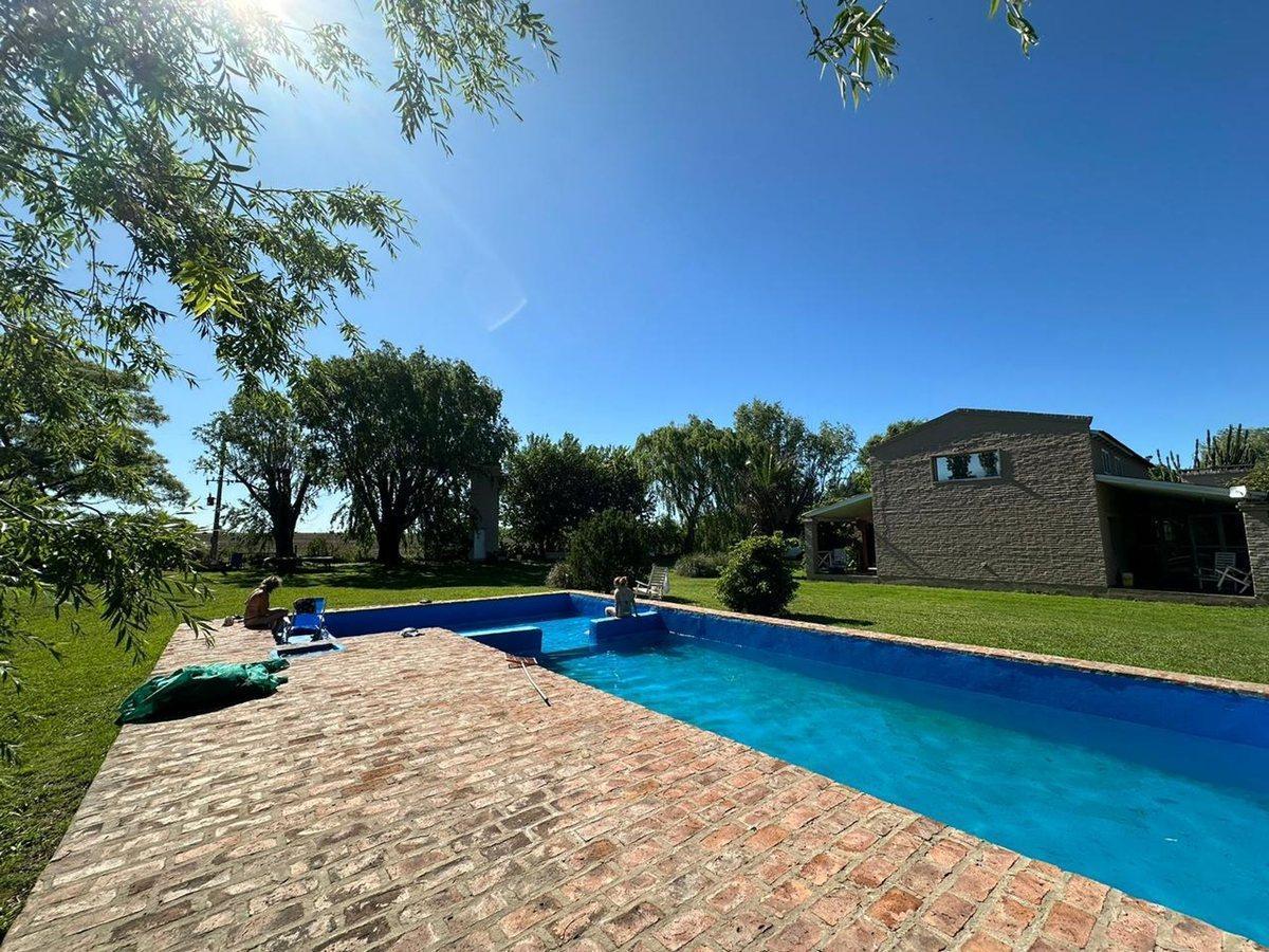 Foto de CAMPO EN VENTA EN PERGAMINO CON CASCO, imagen 3