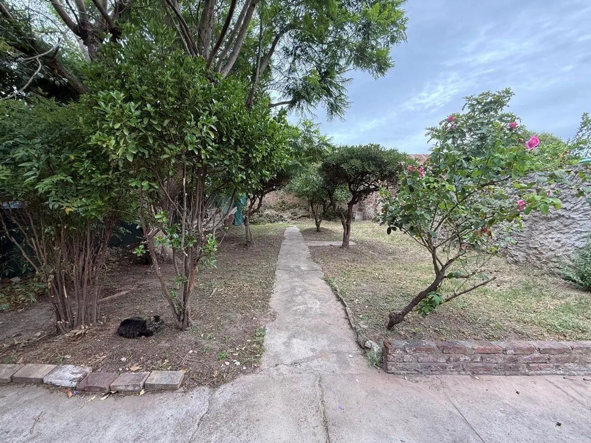 CASA EN VENTA EN PERGAMINO CON PATIO 4