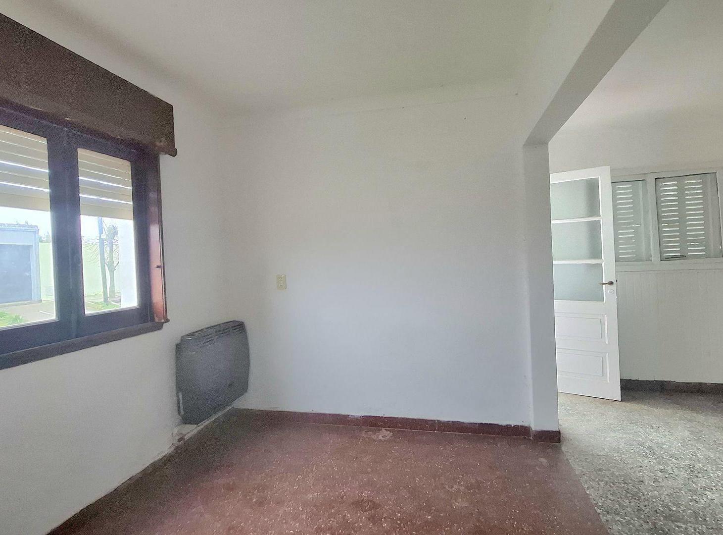 Foto de CASA EN VENTA EN PEHUAJO CON LOCAL COMERCIAL, imagen 4