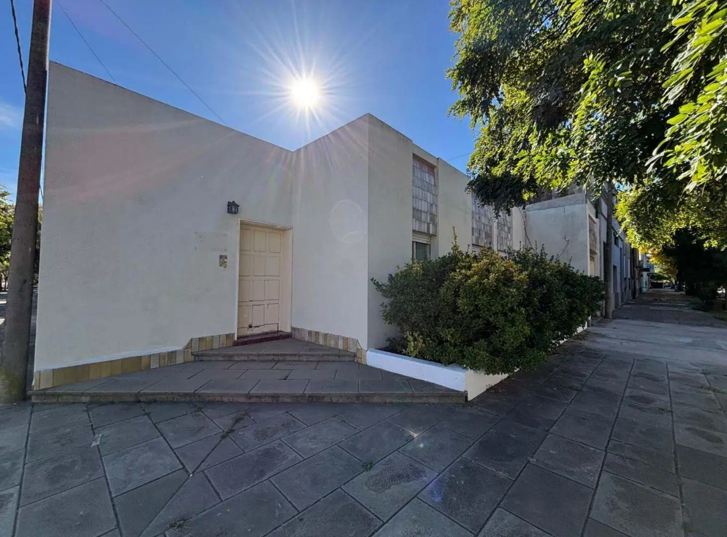 CASA EN VENTA EN BRAGADO ZONA CENTRICA CON PILETA 2