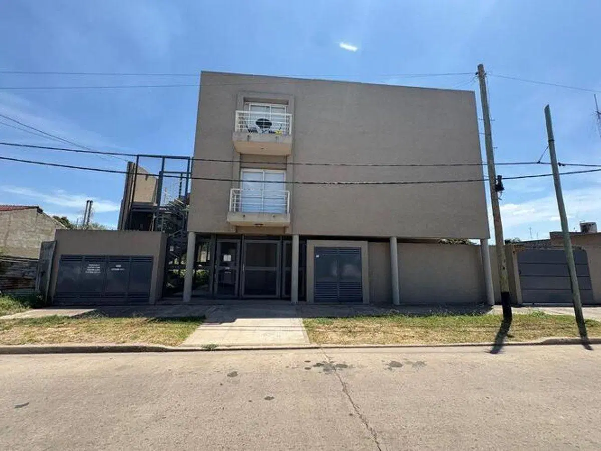 DEPARTAMENTO EN VENTA EN PERGAMINO CON COCHERA 2